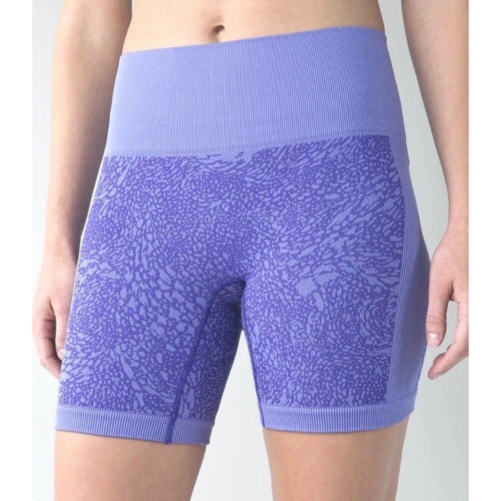 Lululemon Sculpt Short Womens Size 4 Iris Flower Purple Ribbed Inseam 6”